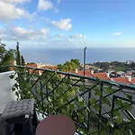 Spacious Bright With Ocean Views